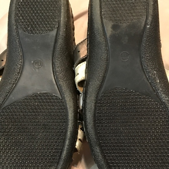 Sandals - Picture 2 of 2